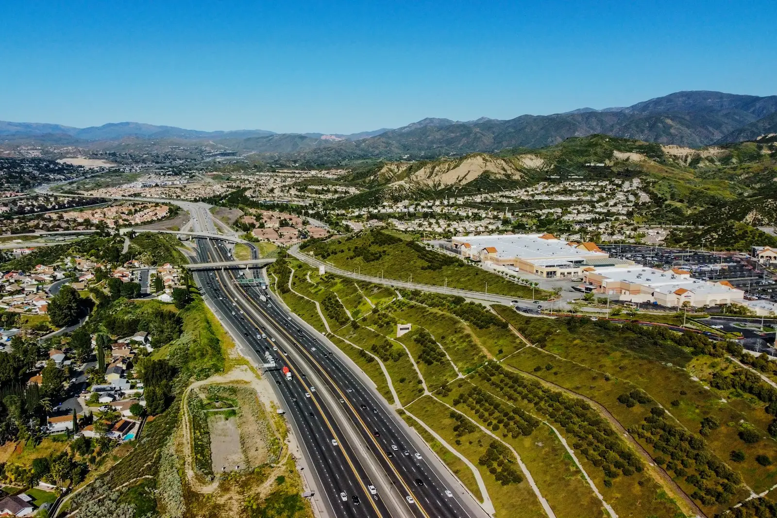 Freeway through the Santa Clarita Valley